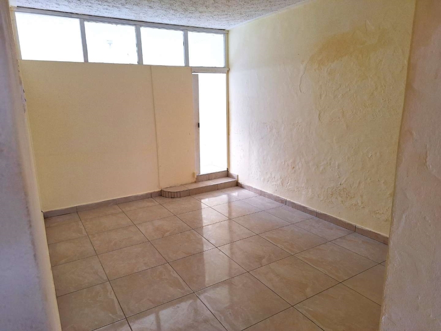 1 Bedroom Property for Sale in Southernwood Eastern Cape